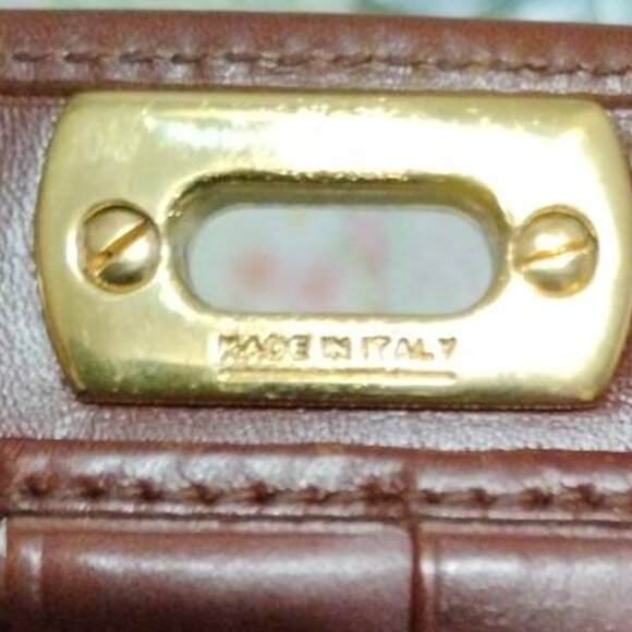 Salvatore Ferragamo Gancini Leather Clip Long Wallet - Picture 10 of 14